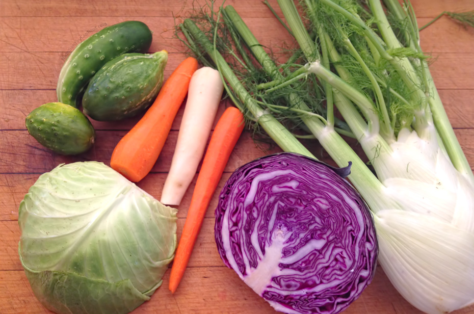 Fresh Summer Slaw (mayo-free) Fresh Summer Slaw (mayo-free)