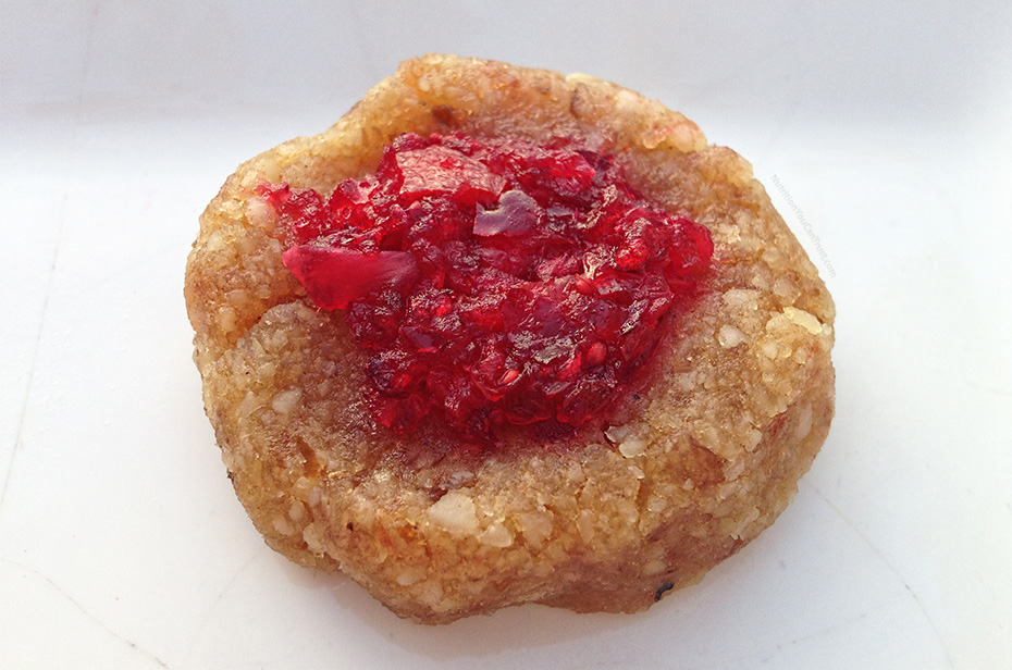 Raw Macadamia Nutmeg Cookies - closeup